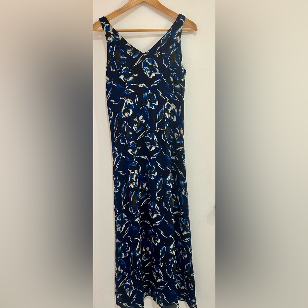 Ann Taylor Size 2 Maxi Dress